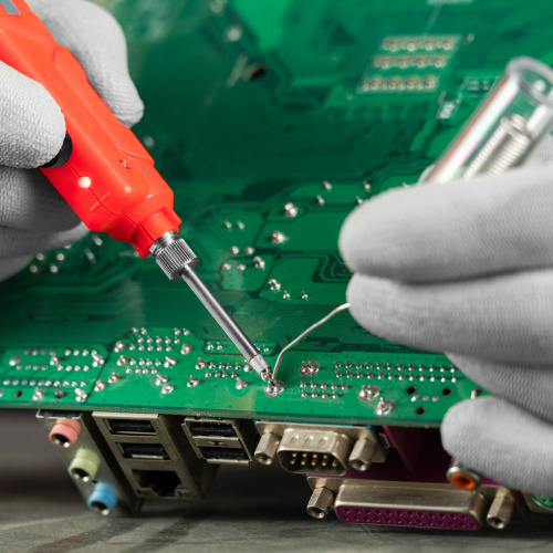 Паяльник беспроводной 4.5 В, 8 Вт, 350°С, припой 10 г, работа от элементов питания 3хАА Matrix по ценам производителя в Москве с доставкой по всей России