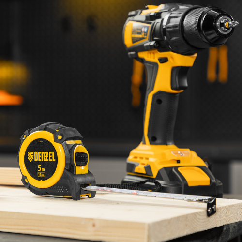 Рулетка 5м х 19мм, автоматич. фиксац., нейлон. покрытие, магнит. зацеп, двухстор. разметка Denzel по ценам производителя в Москве с доставкой по всей России