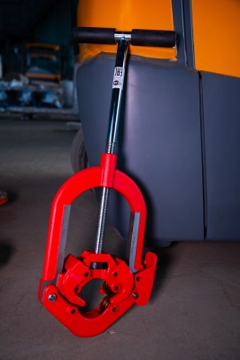 Труборез с хомутной защелкой TOR GH4S для стальных труб 2"- 4" по ценам производителя в Москве с доставкой по всей России