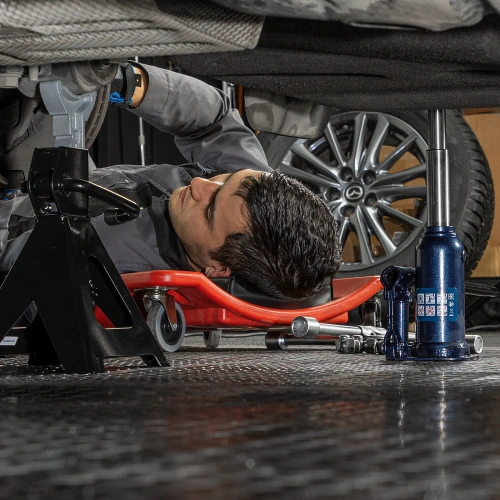 Домкрат гидравлический бутылочный телескопический, 2 т, подъем 170-380 мм Stels по ценам производителя в Москве с доставкой по всей России