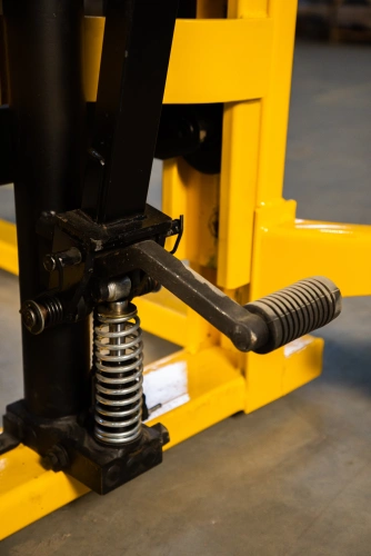 Штабелер-бочкокантователь гидравлический 0,5 т 1,6 м TOR WDS500-1600 по ценам производителя в Москве с доставкой по всей России