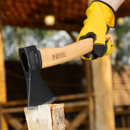 Топор, 600 г, кованый, буковое топорище Denzel по ценам производителя в Москве с доставкой по всей России