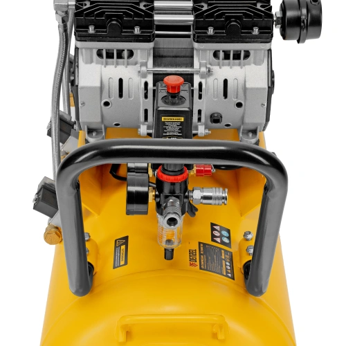 Компрессор безмасляный, малошумный DLS 1800/100,1800 Вт, 3x600, 100 л, 345 л/мин Denzel по ценам производителя в Москве с доставкой по всей России