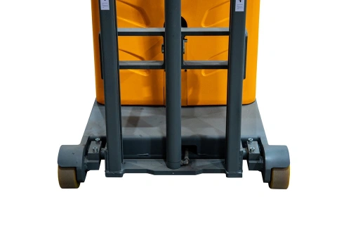 Штабелер самоходный 1,0 т 3,0 м XILIN CPD10W с наклоном мачты и противовесом 24/105 В/Ач по ценам производителя в Москве с доставкой по всей России