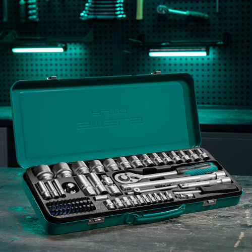 Набор торцевых головок с трещоткой, 1/2" и 1/4", 68 предметов Stels по ценам производителя в Москве с доставкой по всей России