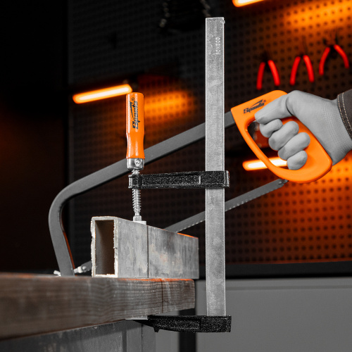 Струбцина F-образная, 300 х 80 мм Sparta по ценам производителя в Москве с доставкой по всей России