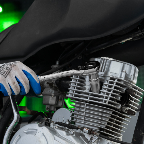 Ключ-трещотка 1/2", 45 зубьев, цельнометаллический, с быстрым сбросом, CrV, хром Сибртех по ценам производителя в Москве с доставкой по всей России