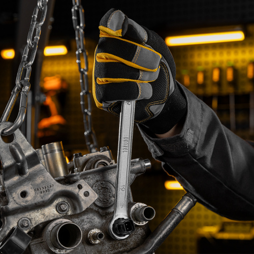 Набор инструментов, 1/2", 1/4", CrV, S2, пластиковый кейс, 82 предмета Denzel по ценам производителя в Москве с доставкой по всей России