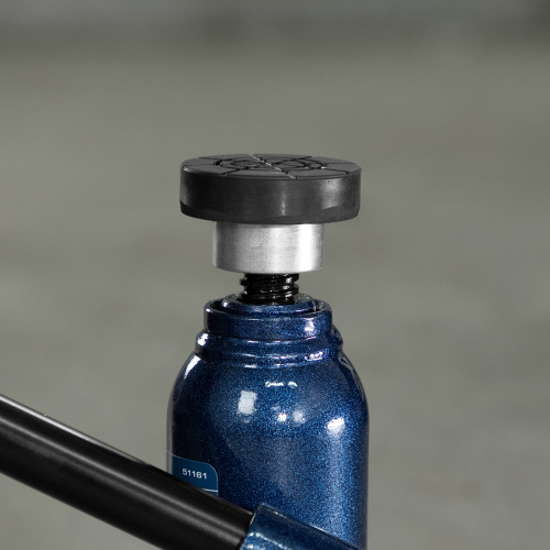 Резиновая опора для бутылочных домкратов, D штока 28 мм Matrix по ценам производителя в Москве с доставкой по всей России