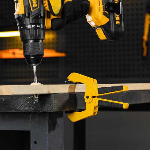 Струбцина клещеобразная, усиленная 65 х 50 мм, двухкомпонентные рукоятки Denzel по ценам производителя в Москве с доставкой по всей России