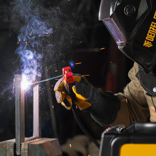 Аппарат инвертор. дуговой сварки SDM-220 Top, 220 А, ПВ 60% кейс Denzel по ценам производителя в Москве с доставкой по всей России