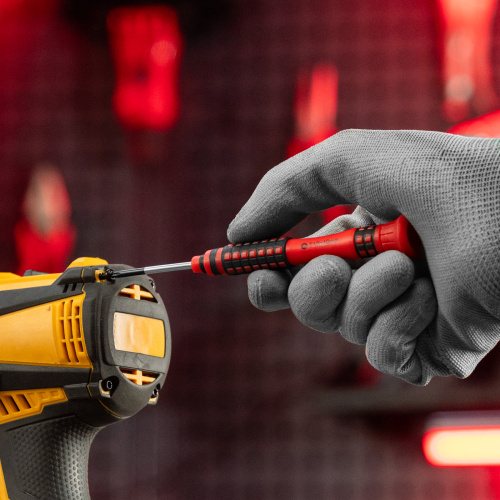 Набор отверток Fusion на подвесной полке 18 шт, CrV Matrix по ценам производителя в Москве с доставкой по всей России