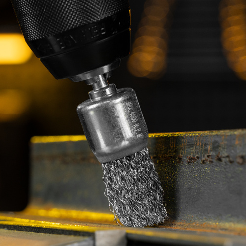 Набор щеток для дрели, 2 Плоские 50-75мм, 3 Чашки 25-50-75мм, шпилька,  нерж.вит. проволока Denzel по ценам производителя в Москве с доставкой по всей России