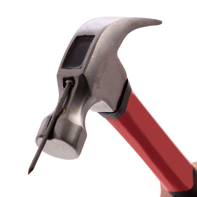 Молоток-гвоздодер, 450 г, боек c магнитом, фибергласовая обрезиненная рукоятка Matrix по ценам производителя в Москве с доставкой по всей России