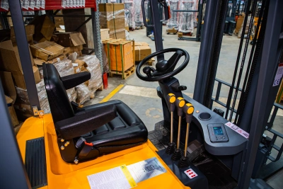 Погрузчик электрический трехопорный XILIN 1,5 т 3,5 м CPD15S-E сайдшифт по ценам производителя в Москве с доставкой по всей России