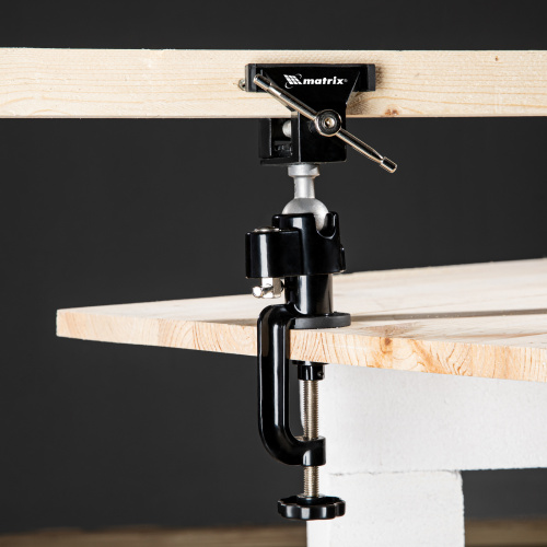 Тиски настольные, многофункциональные, сменная насадка, хомут для дрели, шарнирный механизм, 70 мм Matrix по ценам производителя в Москве с доставкой по всей России