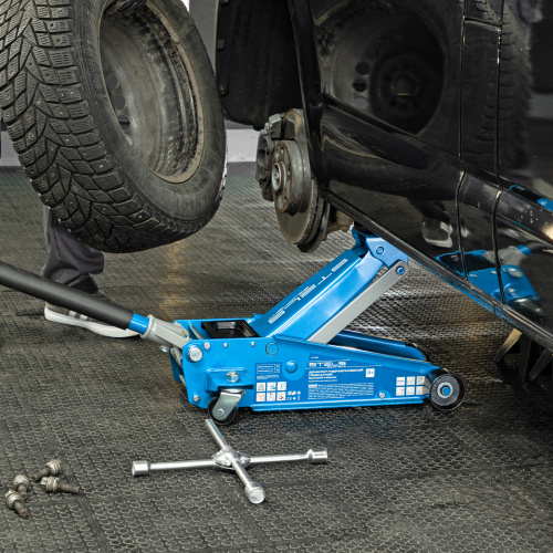 Домкрат гидравлический подкатной, 3 т, 120-450 мм, быстрый подъем, проф. Stels по ценам производителя в Москве с доставкой по всей России