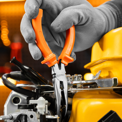 Длинногубцы изогнутые Classic, 160 мм, шлифованные, пластмассовые рукоятки Sparta по ценам производителя в Москве с доставкой по всей России