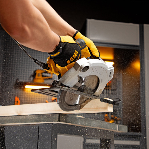 Пила циркулярная CS-210, 1800 Вт, 210 мм Denzel по ценам производителя в Москве с доставкой по всей России