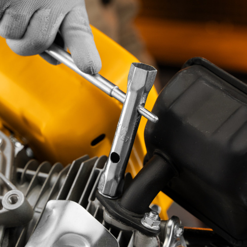 Набор ключей трубчатых торцевых, 6 - 22 мм, вороток, оцинкованные, 9 шт. Sparta по ценам производителя в Москве с доставкой по всей России