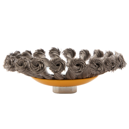 Щетка для УШМ, 125 мм, "Тарелка", крученая нержавеющая проволока 0.5 мм, М14 Denzel по ценам производителя в Москве с доставкой по всей России