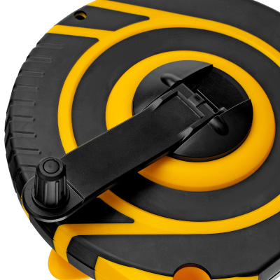 Рулетка геодезическая 30 м х 15 мм, закрытый корпус, фиберглассовая лента Denzel по ценам производителя в Москве с доставкой по всей России