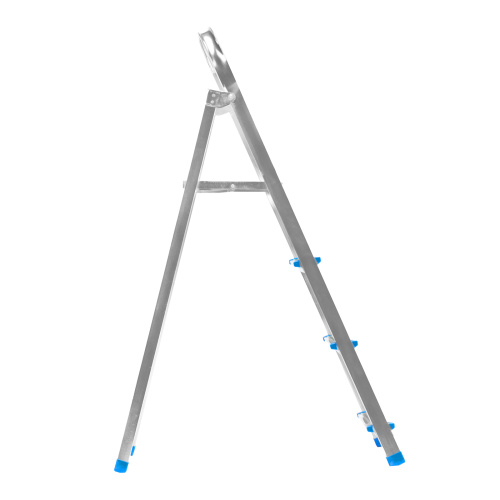 Стремянка, 4 ступени, стальная, оцинкованная Сибртех по ценам производителя в Москве с доставкой по всей России