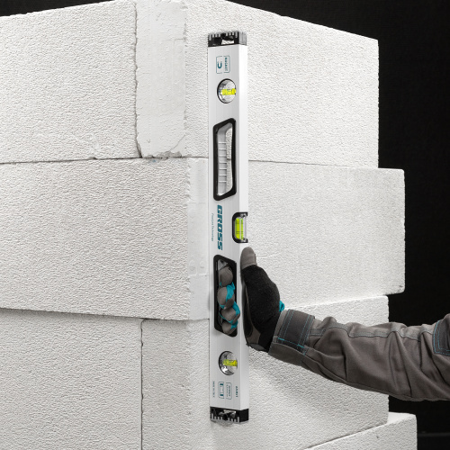 Уровень алюминиевый, 600 мм, усиленный, рукоятки, фрезерованный, 3 глазка, магнитный Gross по ценам производителя в Москве с доставкой по всей России