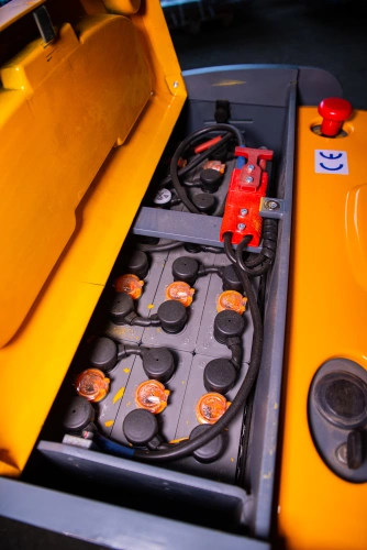 Тележка электрическая 2000 кг 1150 мм XILIN CBD20L с закрытой платформой 24/280 В/Ач по ценам производителя в Москве с доставкой по всей России