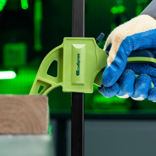 Струбцина F-образная, быстрозажимная, 300 х 70 х 540 мм, пластиковый корпус, фиксатор, двухкомпонентная рукоятка Сибртех по ценам производителя в Москве с доставкой по всей России