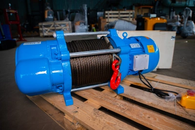 Лебедка электрическая 1000кг  70м с канатом 380В TOR KCD по ценам производителя в Москве с доставкой по всей России