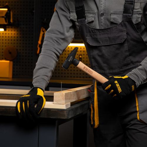 Молоток слесарный, 400 г, кованый квадратный боек, буковая рукоятка Denzel по ценам производителя в Москве с доставкой по всей России