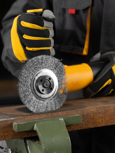 Щетка для УШМ, 125 мм, "Плоская", витая нержавеющая проволока 0.3 мм, посадка 22.2 мм Denzel купить в Москве с доставкой по всей России | ProtosMarket.ru