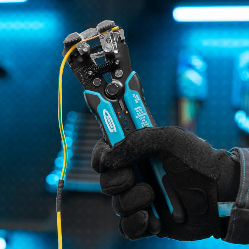 Щипцы для зачистки электропроводов, 0.05-8 кв.мм Gross по ценам производителя в Москве с доставкой по всей России