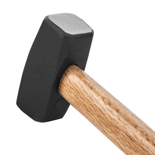 Кувалда, 2000 г, кованая головка, деревянная двухцветная рукоятка Sparta по ценам производителя в Москве с доставкой по всей России