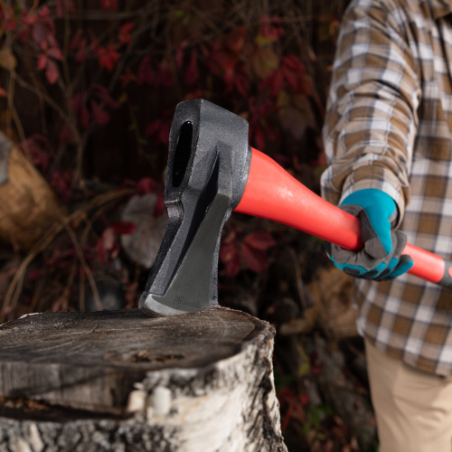 Топор-колун с клиновидным полотном 2000 г, фибергласовое обрезиненное топорище 880 мм Matrix по ценам производителя в Москве с доставкой по всей России