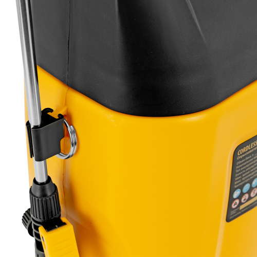 Опрыскиватель аккумуляторный D-8LI, 8 л, 12 В, 2 Ач Denzel по ценам производителя в Москве с доставкой по всей России