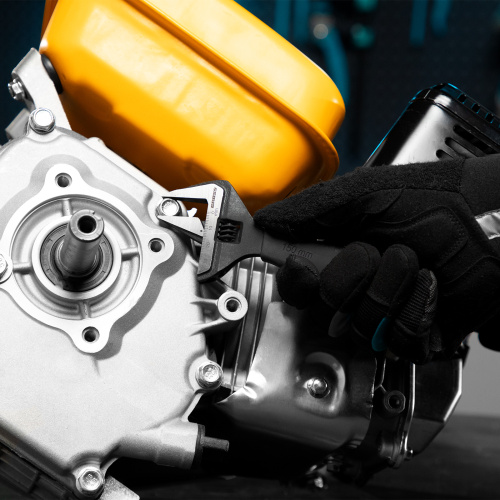 Ключ разводной, 150 мм, CrV, тонкие губки, защитные насадки Gross по ценам производителя в Москве с доставкой по всей России