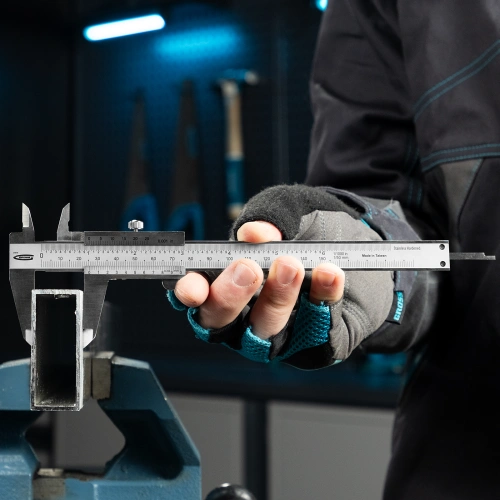 Штангенциркуль, 150 мм, 0.02 мм, нержавеющая сталь, с глубиномером Gross по ценам производителя в Москве с доставкой по всей России