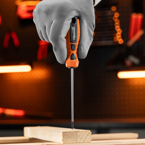 Отвертка "Point", PH0 х 100 мм, CS, двухкомпонентная рукоятка Sparta по ценам производителя в Москве с доставкой по всей России