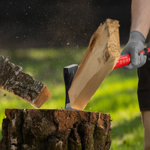 Топор, 1000 г, эргономичная фибергласовая рукоятка, 610 мм Matrix по ценам производителя в Москве с доставкой по всей России