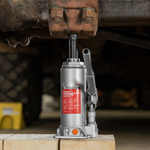 Домкрат гидравлический бутылочный, 8 т, h подъема 230-457 мм Matrix по ценам производителя в Москве с доставкой по всей России