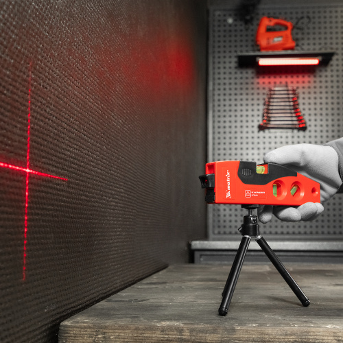 Лазерный уровень, 180 мм, 220 мм штатив, 4 глазка Matrix по ценам производителя в Москве с доставкой по всей России