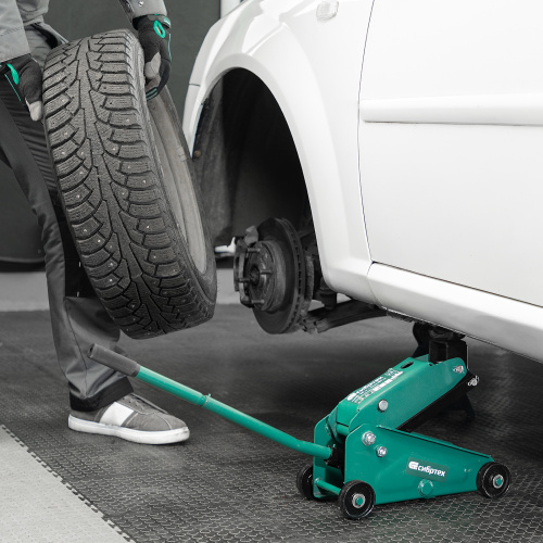 Домкрат гидравлический подкатной, 2,5 т, 148-387 мм, в пласт. кейсе Сибртех по ценам производителя в Москве с доставкой по всей России