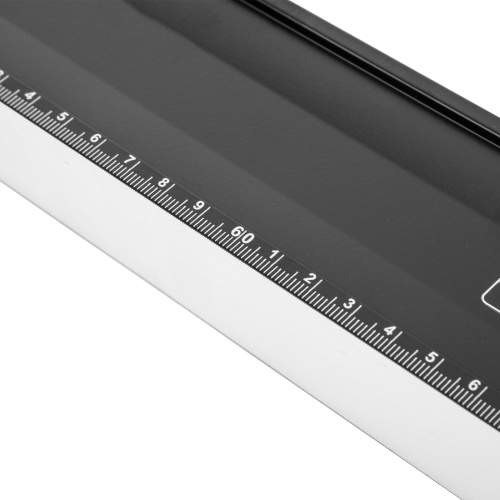 Уровень алюминиевый, усиленный, фрезерованный, 3 глазка, двухкомпонентные рукоятки, 1500 мм Matrix по ценам производителя в Москве с доставкой по всей России