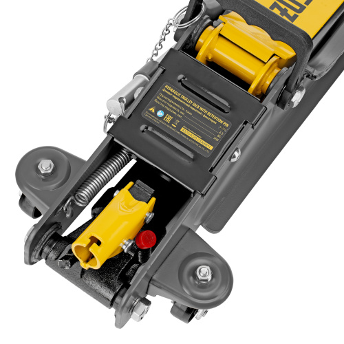 Домкрат гидравлический подкатной с фиксатором, 2,5 т,  85-385 мм, в пласт. кейсе Denzel по ценам производителя в Москве с доставкой по всей России