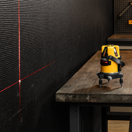 Лазерный уровень LX3, 10 м, ± 0,3 мм/1 м, 635 нм, 4 вертикальных, 1 горизонтальная плоскости, резьба 5/8" Denzel по ценам производителя в Москве с доставкой по всей России