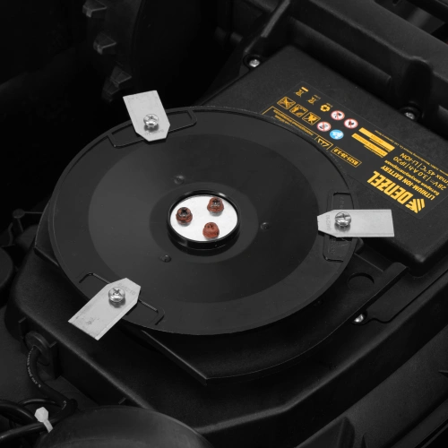 Робот-газонокосилка Grass Master 1000  1000м², 3Ач, 28V, LCD дисплей, Wi-Fi Denzel по ценам производителя в Москве с доставкой по всей России