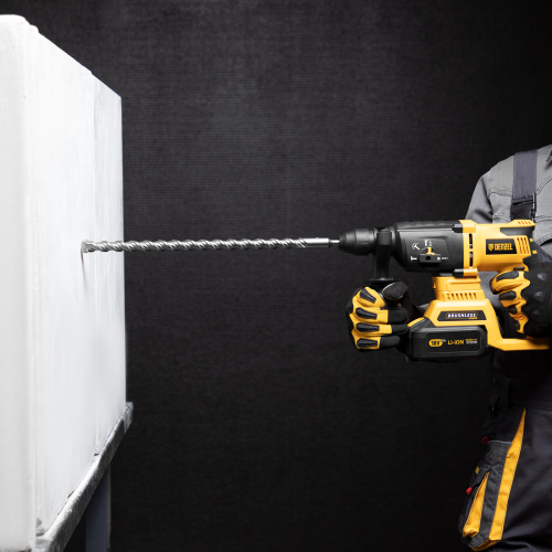 Бур по бетону, двойная спираль, три пылеотводящие кромки, 16 x 460 мм DENZEL по ценам производителя в Москве с доставкой по всей России