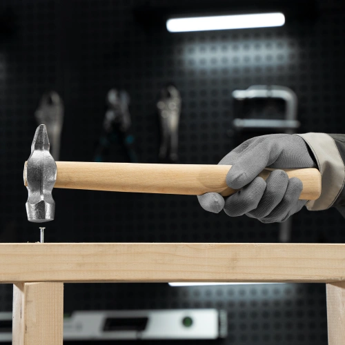 Молоток слесарный, 400 г, круглый боек, деревянная рукоятка по ценам производителя в Москве с доставкой по всей России